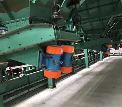 Automatic vibratory feeder Automatic vibratory feeder